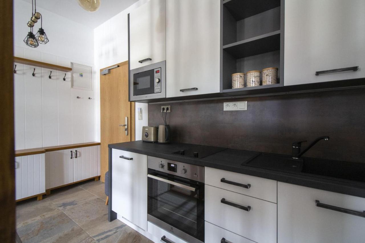 Apartman Srnka S Vyhladom Na Vysoke Tatry Exterior photo